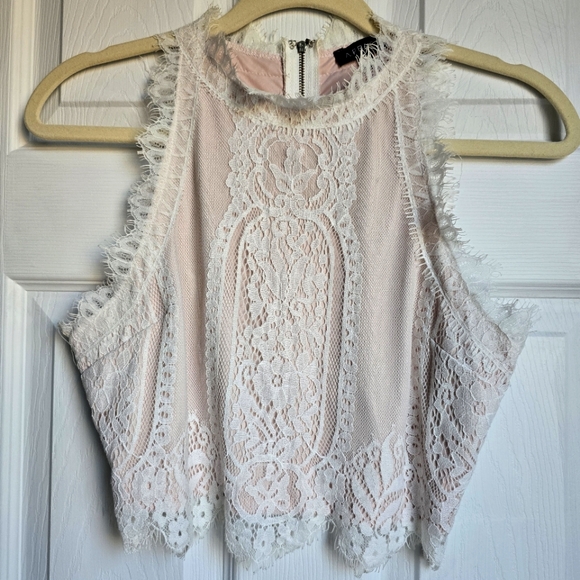 🌷 Lace Crochet Cropped Zip back top - Picture 1 of 9